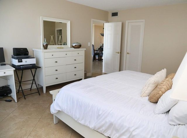 521 N Riverside Drive 602, Pompano Beach, FL 33062