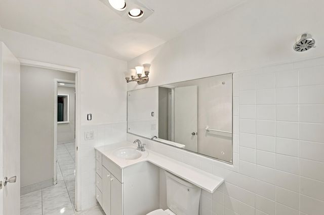 5711 NE 19TH Terrace, Fort Lauderdale, FL 33308