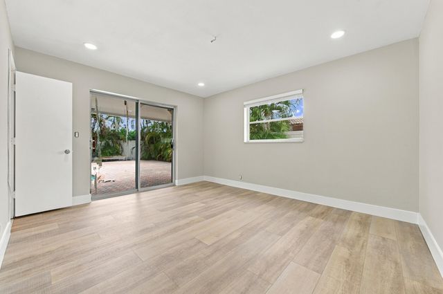 5711 NE 19TH Terrace, Fort Lauderdale, FL 33308