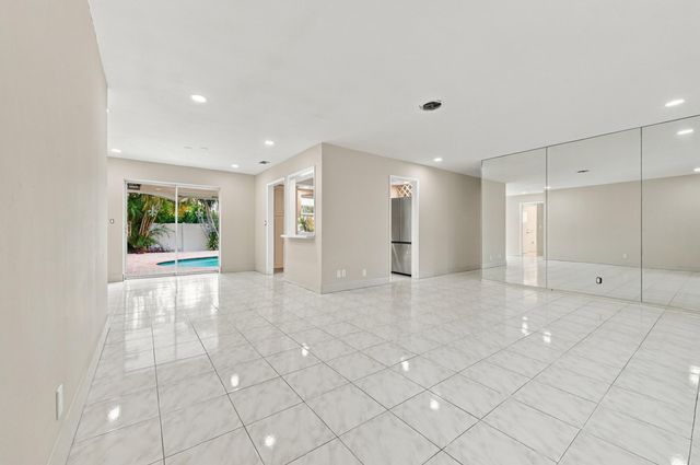 5711 NE 19TH Terrace, Fort Lauderdale, FL 33308