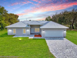6909 Salem Court, Sebring, FL 33876
