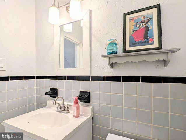 1510 BLACKROCK RD, Swarthmore, PA 19081
