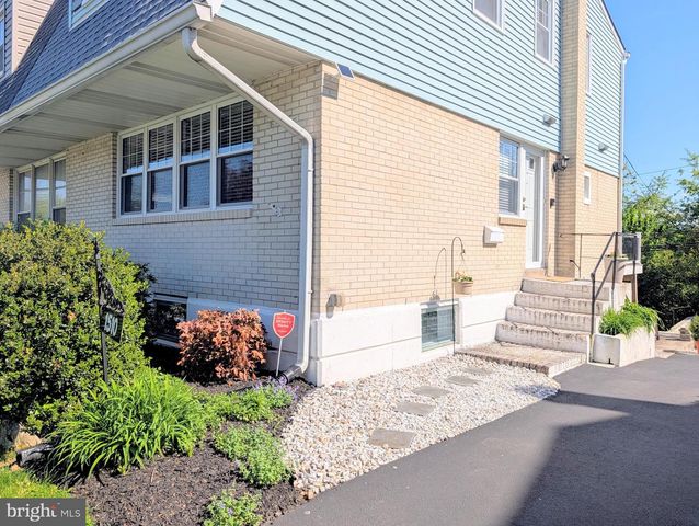 1510 BLACKROCK RD, Swarthmore, PA 19081