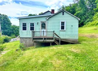 61 McMichael Road, Collier Twp, PA 15106