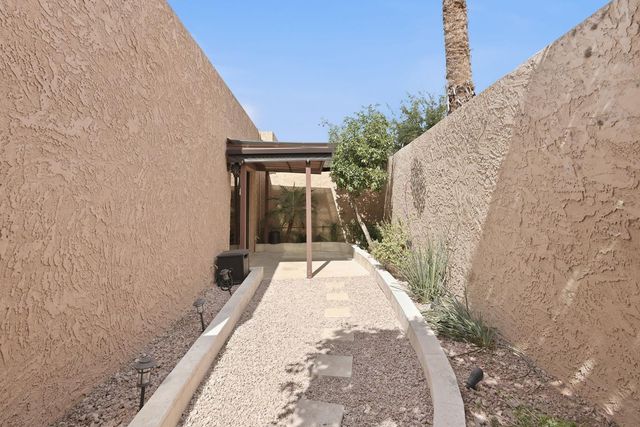 7519 N Via Camello Del Sur, Scottsdale, AZ 85258