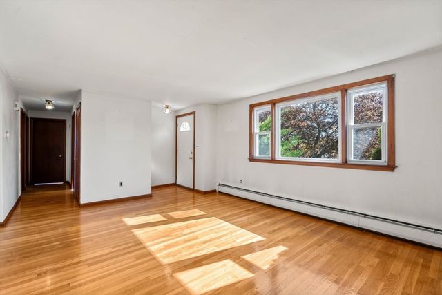 196 Hill St, Norwood, MA 02062