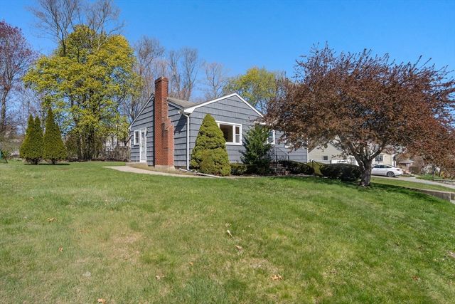 196 Hill St, Norwood, MA 02062