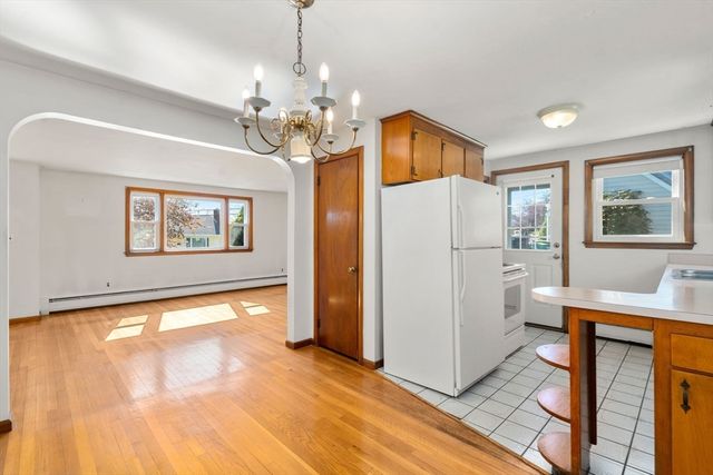 196 Hill St, Norwood, MA 02062