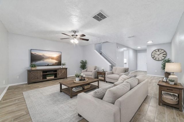 353 Audrey Lane 353, Houston, TX 77015