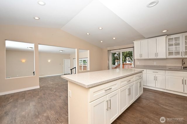 6522 Steilacoom Boulevard SW, Lakewood, WA 98499