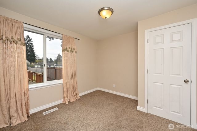 6522 Steilacoom Boulevard SW, Lakewood, WA 98499