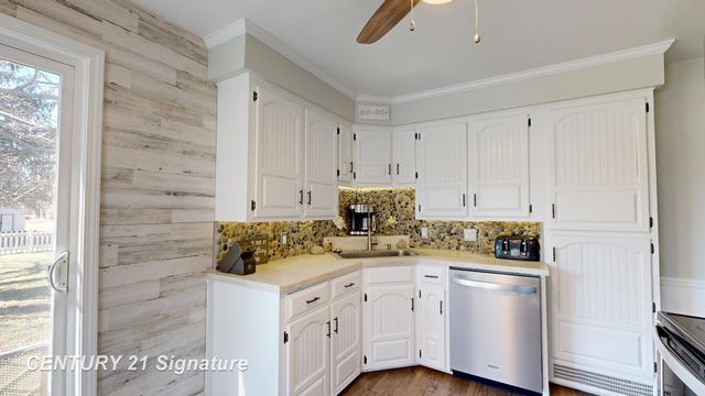 535 Warren Avenue, Flushing, MI 48433