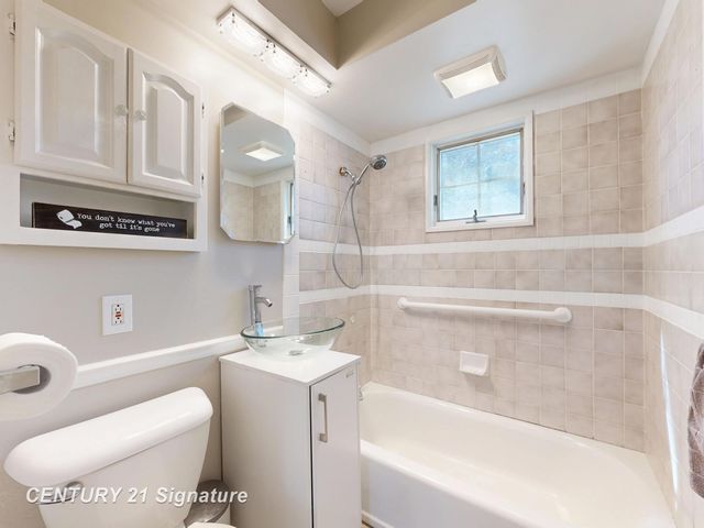 535 Warren Avenue, Flushing, MI 48433