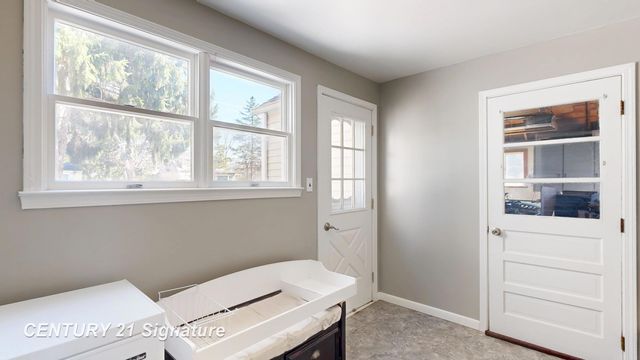 535 Warren Avenue, Flushing, MI 48433