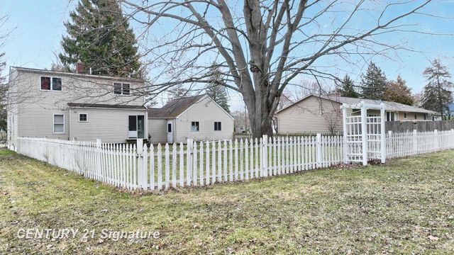 535 Warren Avenue, Flushing, MI 48433