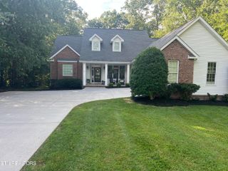 57 Fox Hollow Drive, Crossville, TN 38571