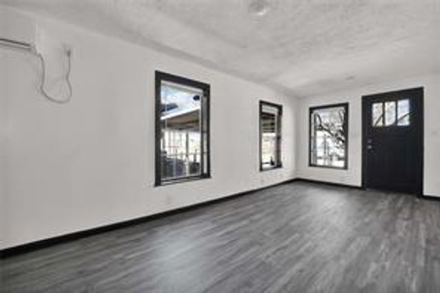 1504 Luzon Street C, Houston, TX 77009