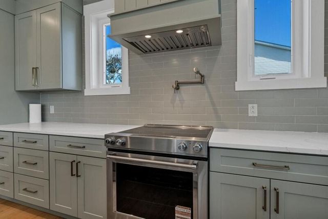 306 Sea View Lane, Edisto Beach, SC 29438