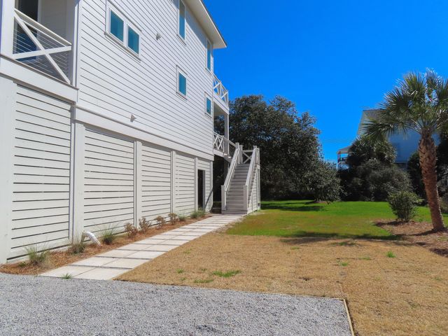 306 Sea View Lane, Edisto Beach, SC 29438