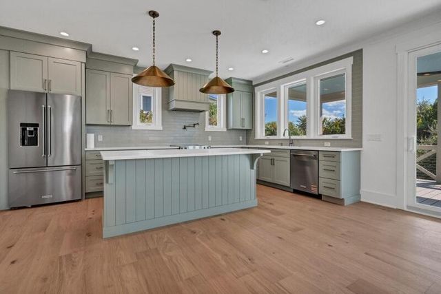 306 Sea View Lane, Edisto Beach, SC 29438