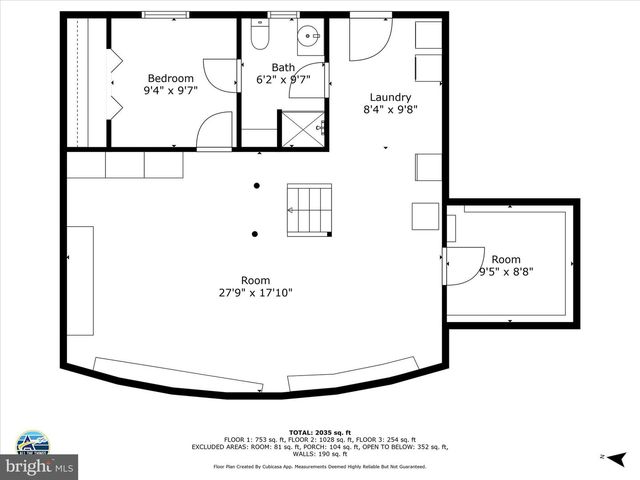 17 MOUNTAINSIDE LOOP, Berkeley Springs, WV 25411