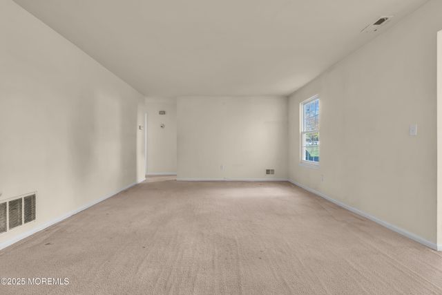 706 Zlotkin Circle 2, Freehold, NJ 07728