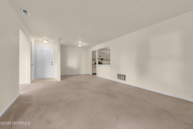 706 Zlotkin Circle 2, Freehold, NJ 07728