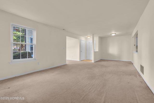 706 Zlotkin Circle 2, Freehold, NJ 07728