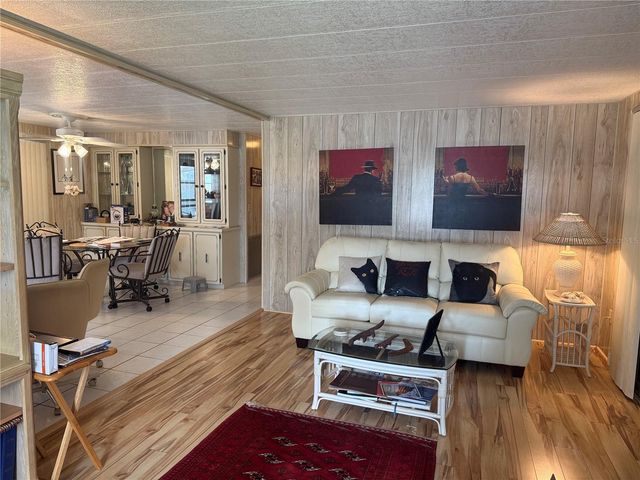 5640 FORSYTHIA ROAD, Venice, FL 34293
