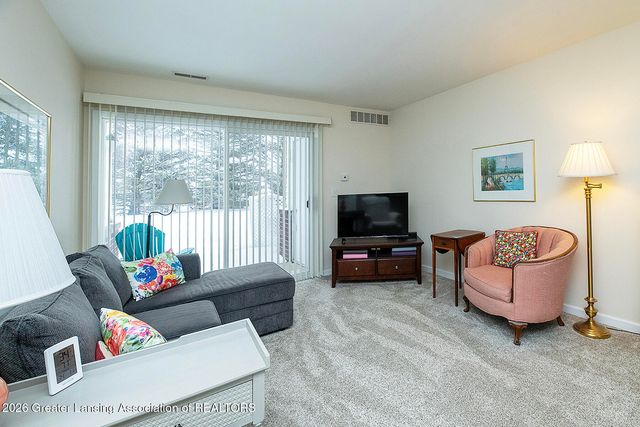 106 Carom Circle, Mason, MI 48854