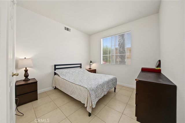 2 Safeguard Place, Irvine, CA 92602
