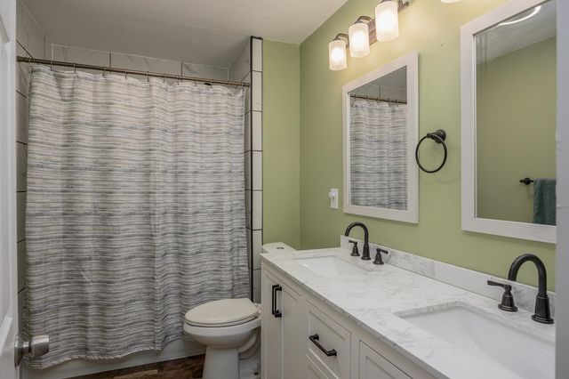 2726 PERIMETER DRIVE, North Pole, AK 99705