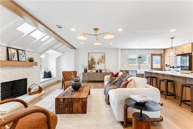 3001 Saint Albans, Los Alamitos, CA 90720
