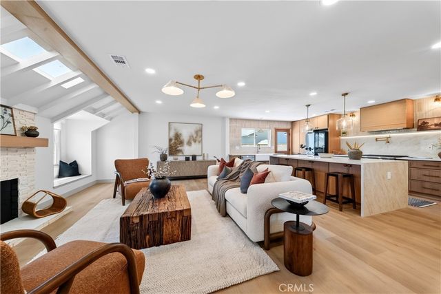 3001 Saint Albans, Los Alamitos, CA 90720