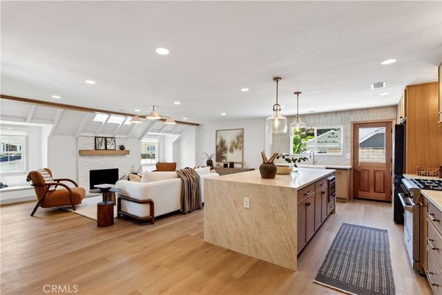 3001 Saint Albans, Los Alamitos, CA 90720