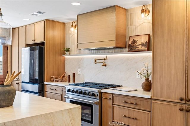 3001 Saint Albans, Los Alamitos, CA 90720
