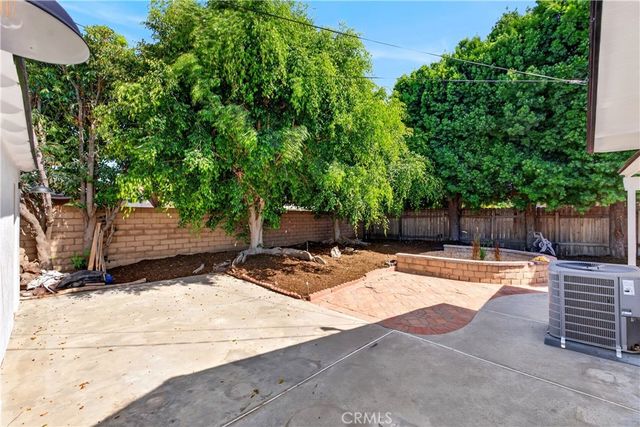 3001 Saint Albans, Los Alamitos, CA 90720
