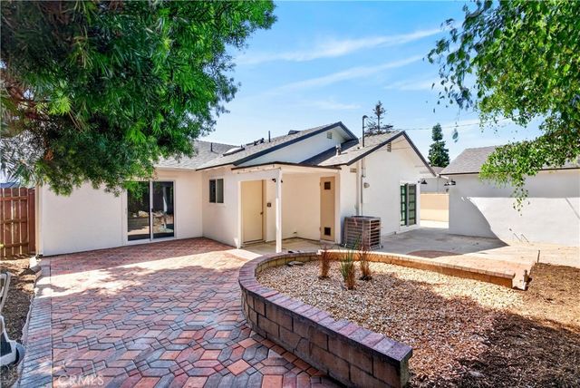3001 Saint Albans, Los Alamitos, CA 90720