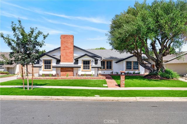 3001 Saint Albans, Los Alamitos, CA 90720