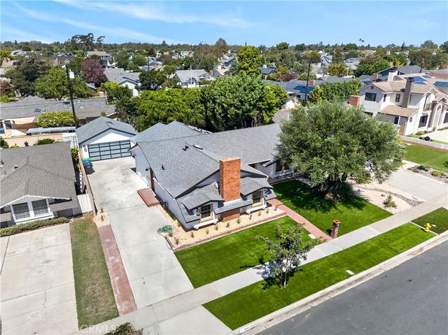 3001 Saint Albans, Los Alamitos, CA 90720