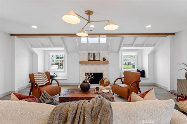 3001 Saint Albans, Los Alamitos, CA 90720