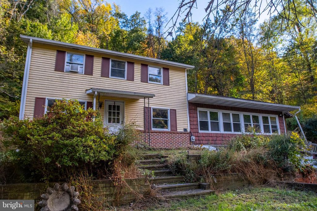 71 WOODBINE RD, Lewistown, PA 17044