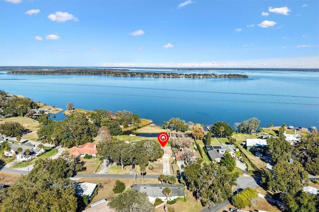 804 N SHORE DRIVE, Leesburg, FL 34748