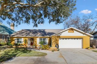 804 N SHORE DRIVE, Leesburg, FL 34748