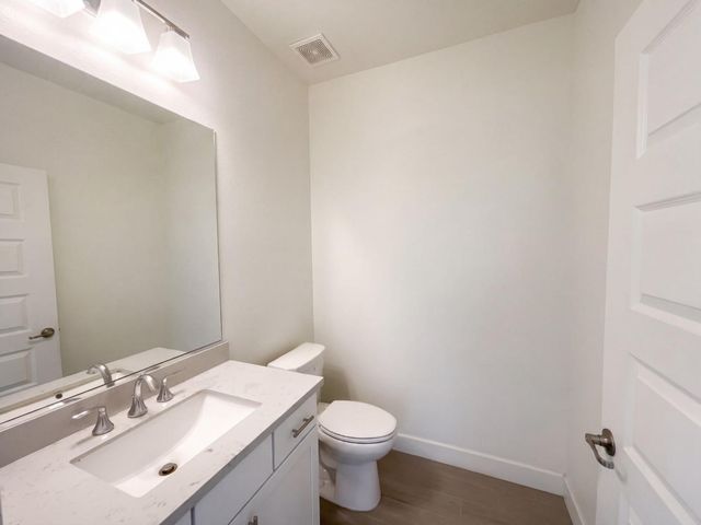 4861 Peace Lily Ln, Roseville, CA 95747