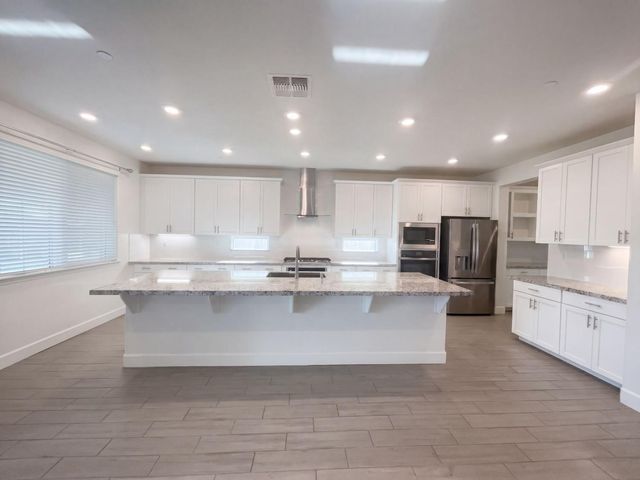 4861 Peace Lily Ln, Roseville, CA 95747