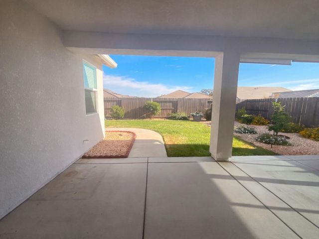 4861 Peace Lily Ln, Roseville, CA 95747