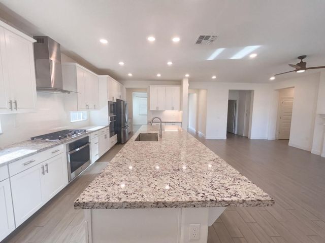 4861 Peace Lily Ln, Roseville, CA 95747
