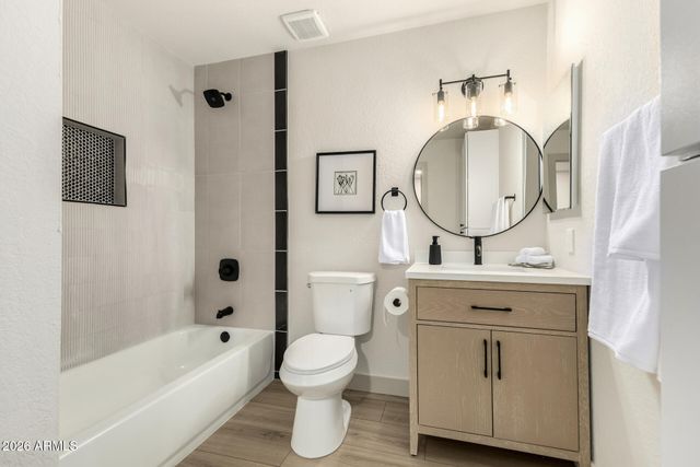 2041 E RADCLIFFE Drive, Tempe, AZ 85283