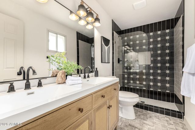 2041 E RADCLIFFE Drive, Tempe, AZ 85283